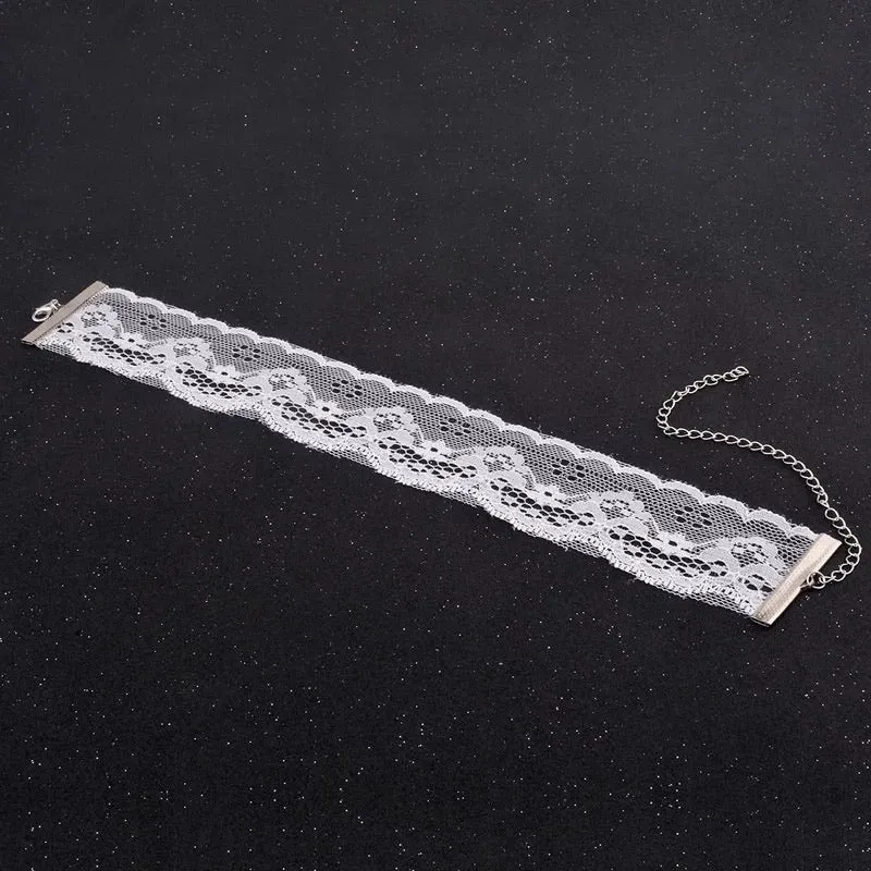 Alexis Lace Choker - White or Black