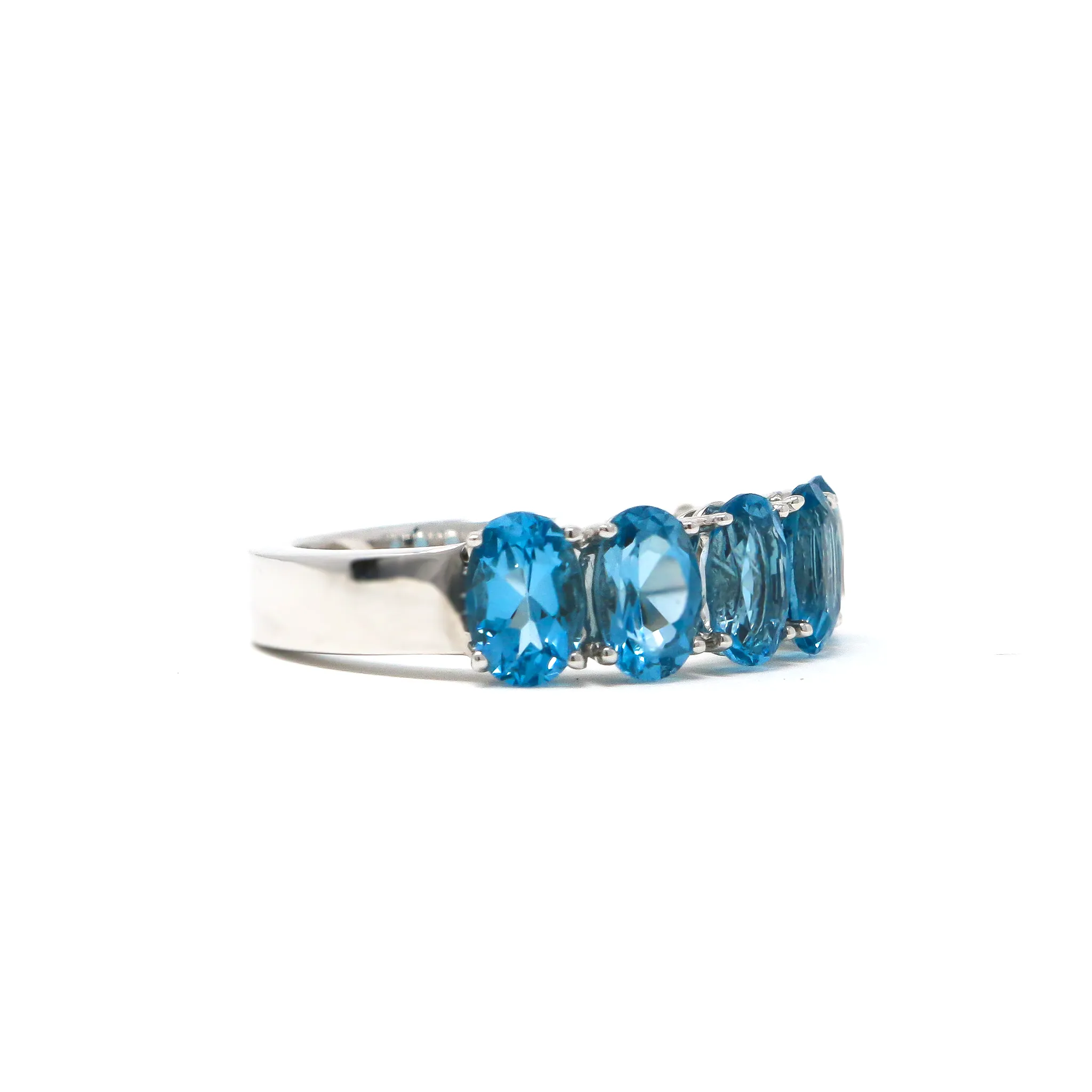 Aqua Blue Topaz Ring in 14K White Gold