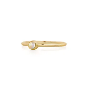 DAINTY RAINBOW MOONSTONE RING