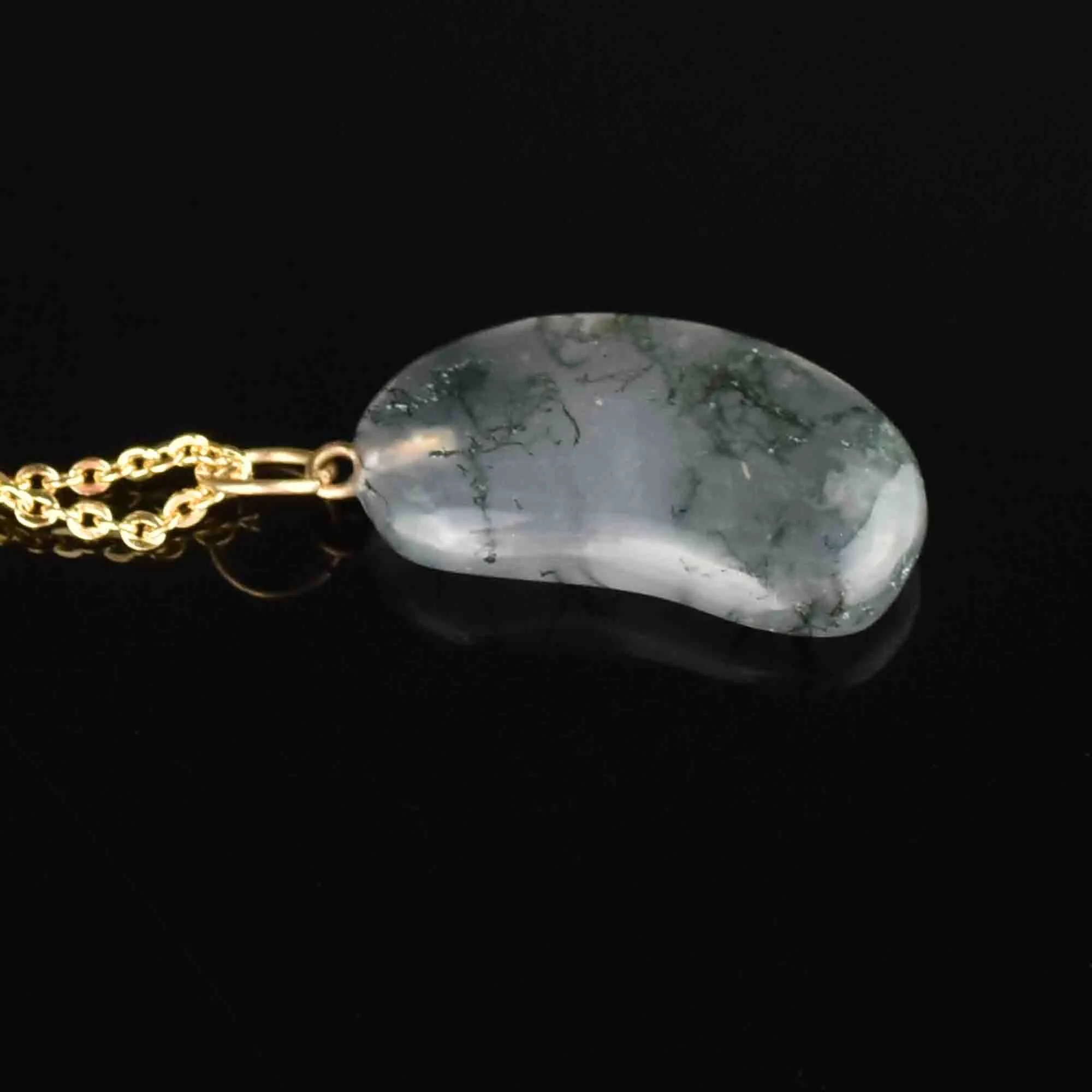 Gold Scottish Moss Agate Bean Pendant Necklace