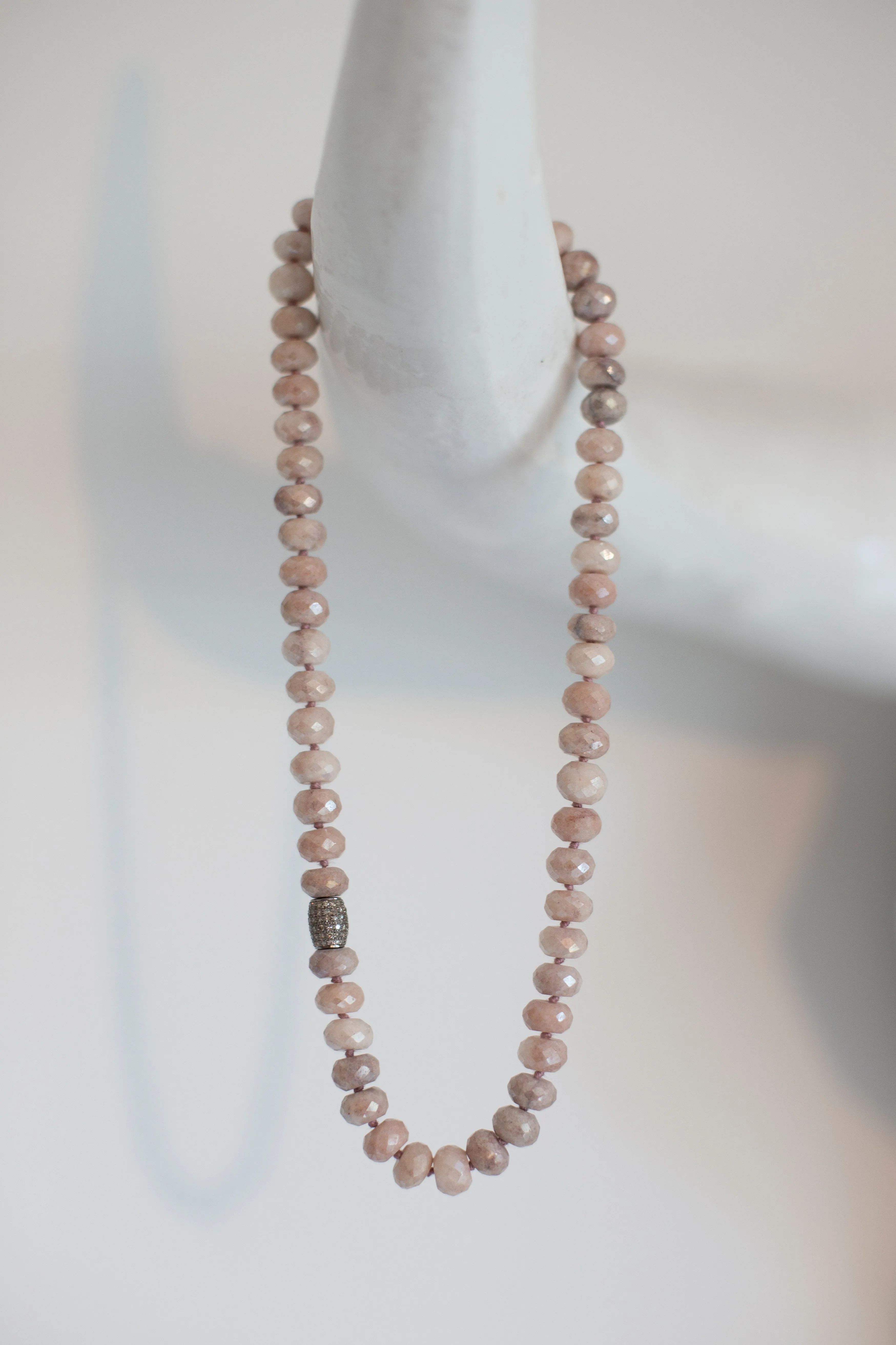 JOLIE MOONSTONE BEADED NECKLACE