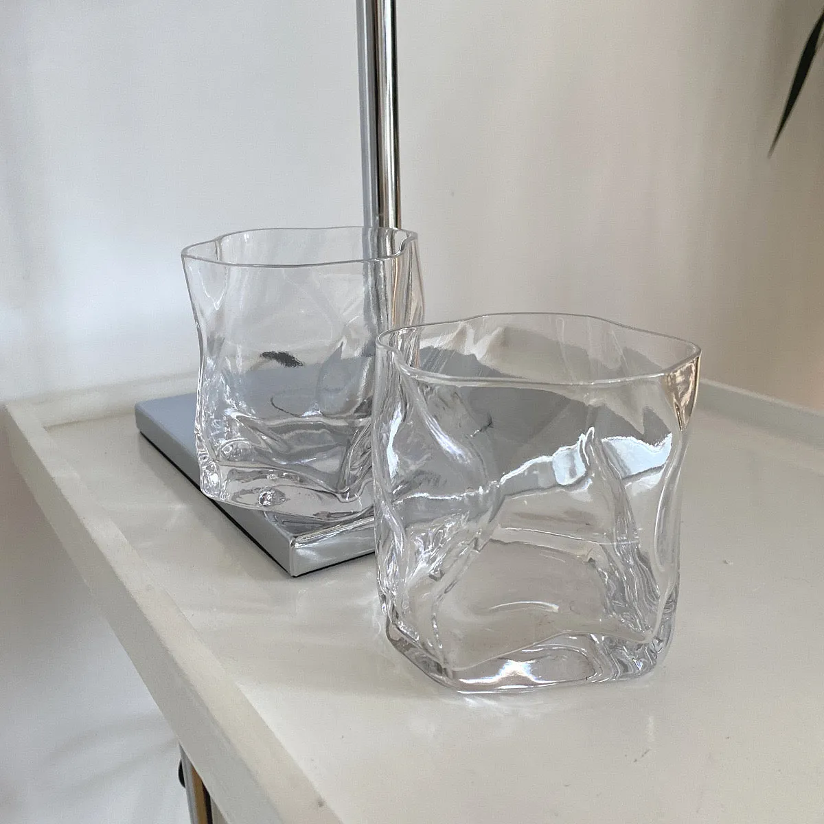 MELOW IRREGULAR GLASS