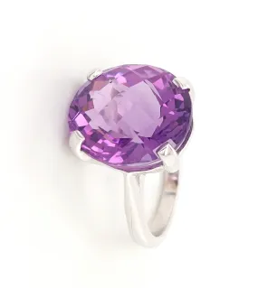 Oval Amethyst Ring